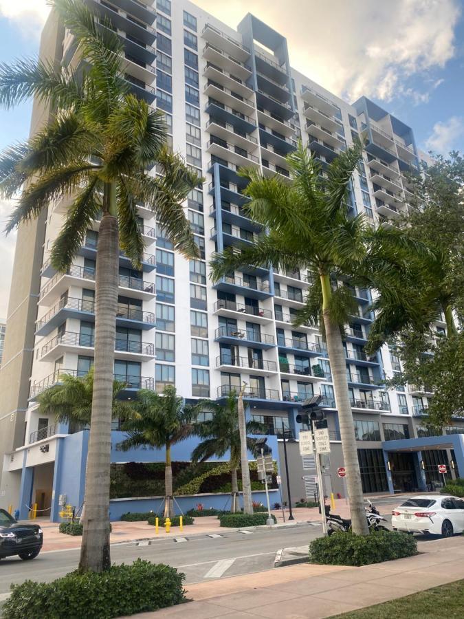 Downtown Doral, Florida. New Condo Style Resort. Buitenkant foto