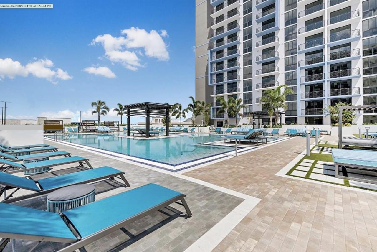 Downtown Doral, Florida. New Condo Style Resort. Buitenkant foto